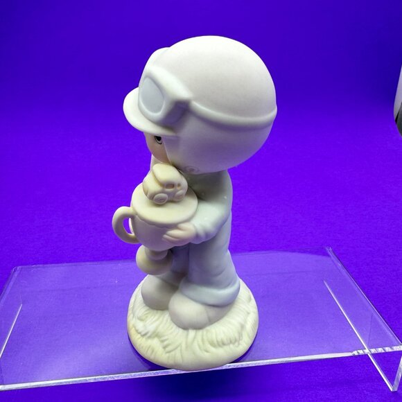 Precious Moments Trust in the Lord To the Finish 1984 PM842 Collector's Club - Picture 4 of 5